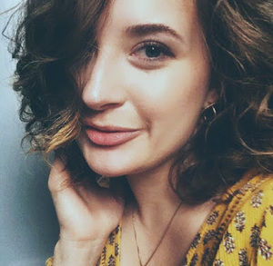 Meet your Posher, Caroline